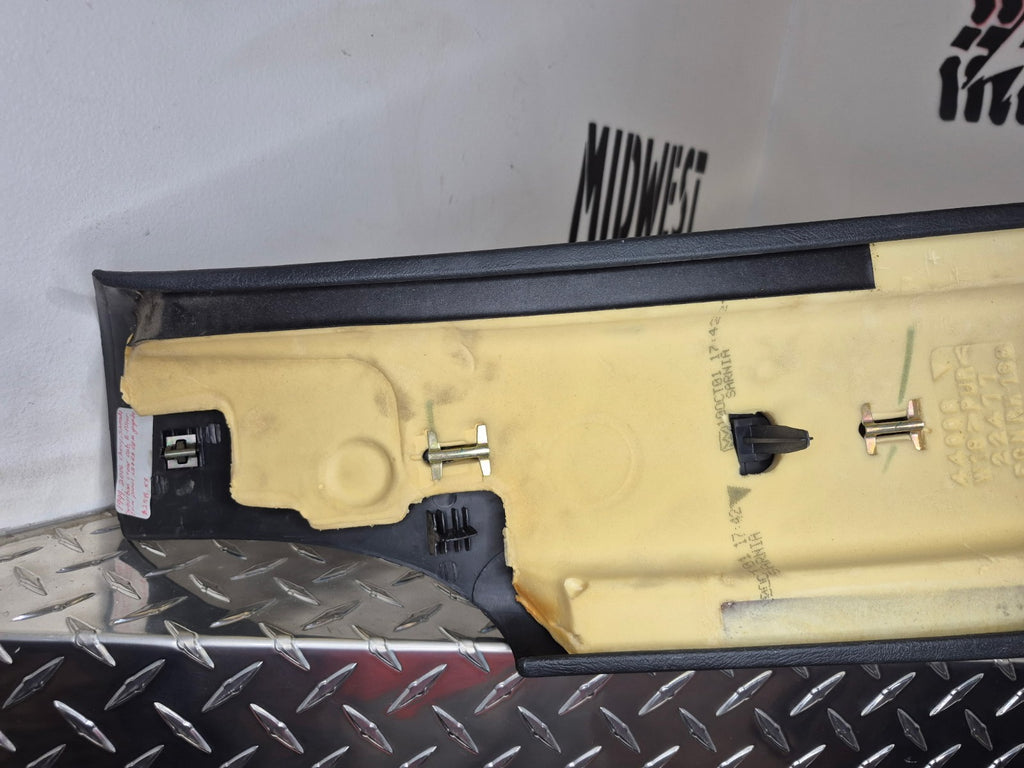 1999-06 Silverado Sierra Suburban B Pillar Trim Panel RH Crew Cab OEM Graphite