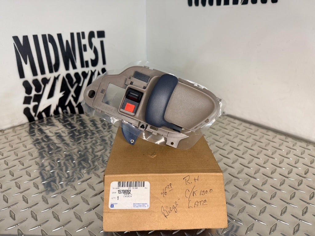 1995-00 Chevy/GMC C/K 1500-3500 Interior Door Handle Genuine GM R/Passenger