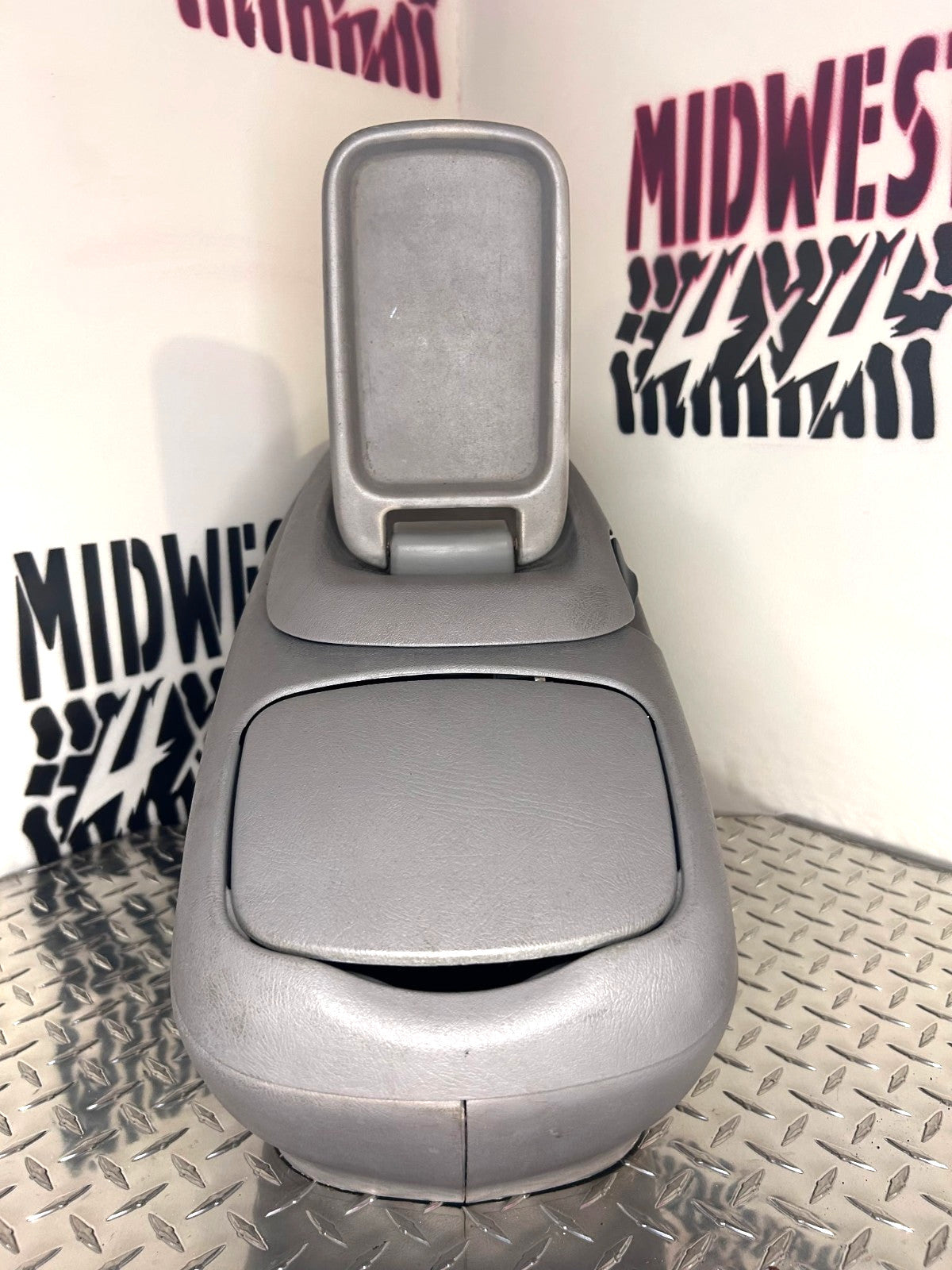 1995-99 Chevy GMC C/K 1500 2500 Floor Center Console OEM Suburban Silverado