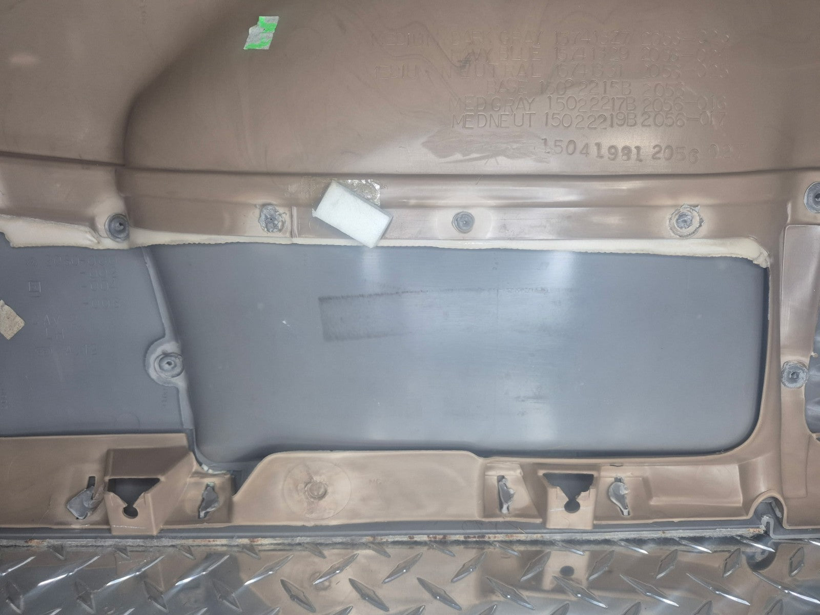 1995-98 OBS Chevy/GMC C/K 1500-3500 Left Driver Door Panel OEM Electric