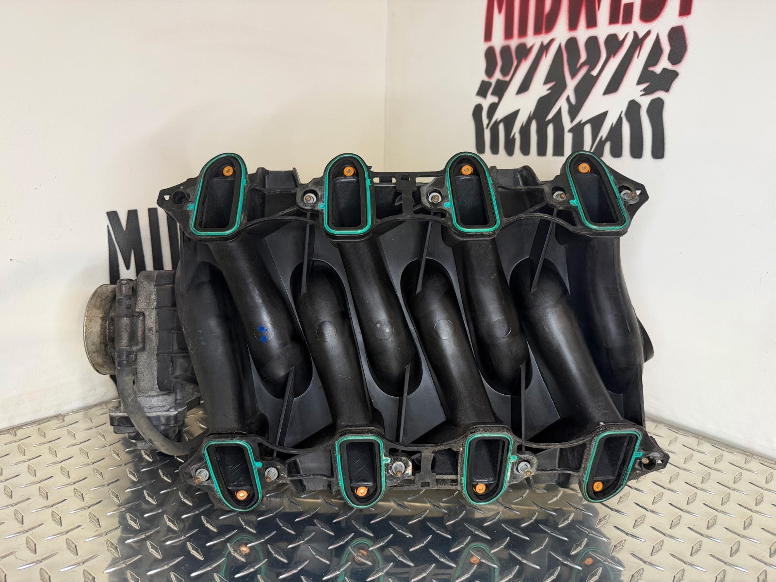2004-08(Early) Chevy/GMC 5.3L LC9 Flex Fuel Intake Manifold w/TB+Fuel Rail OEM