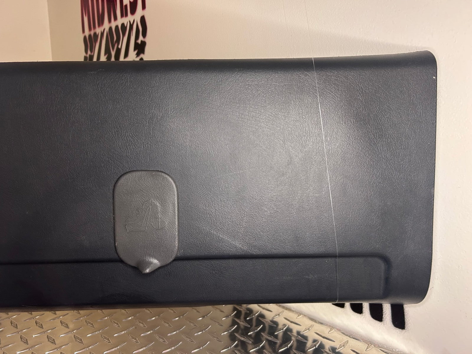 1999-06 Chevy GMC Rear Window Trim Moulding Garnish Silverado Sierra OEM