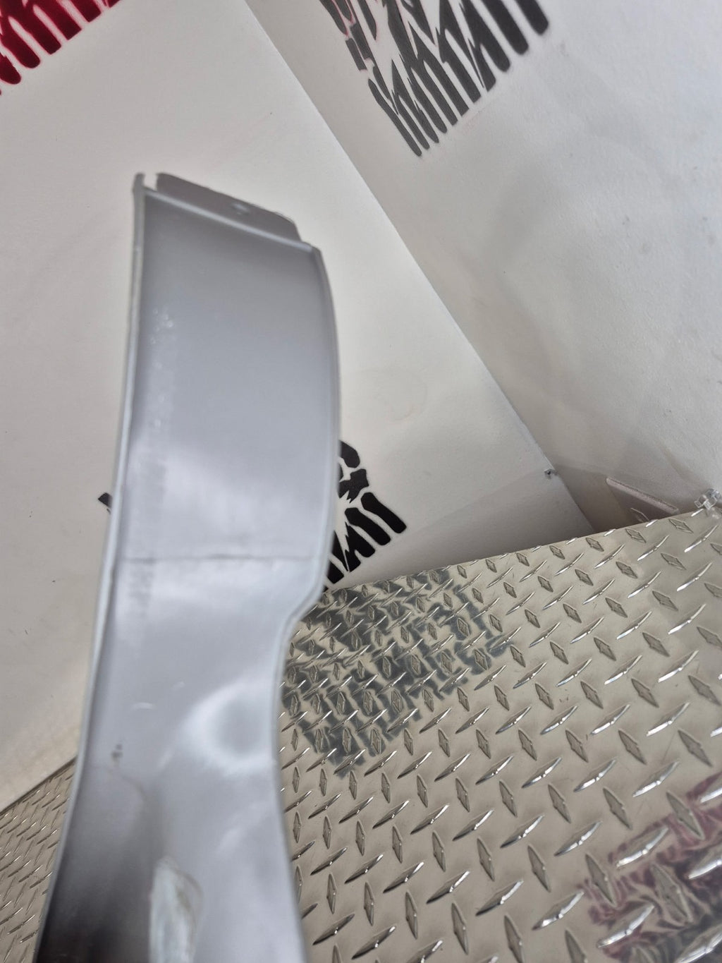 1996-00 OBS Chevy C/K Truck Crew Cab C Pillar Trim Molding Right Side Md Gray