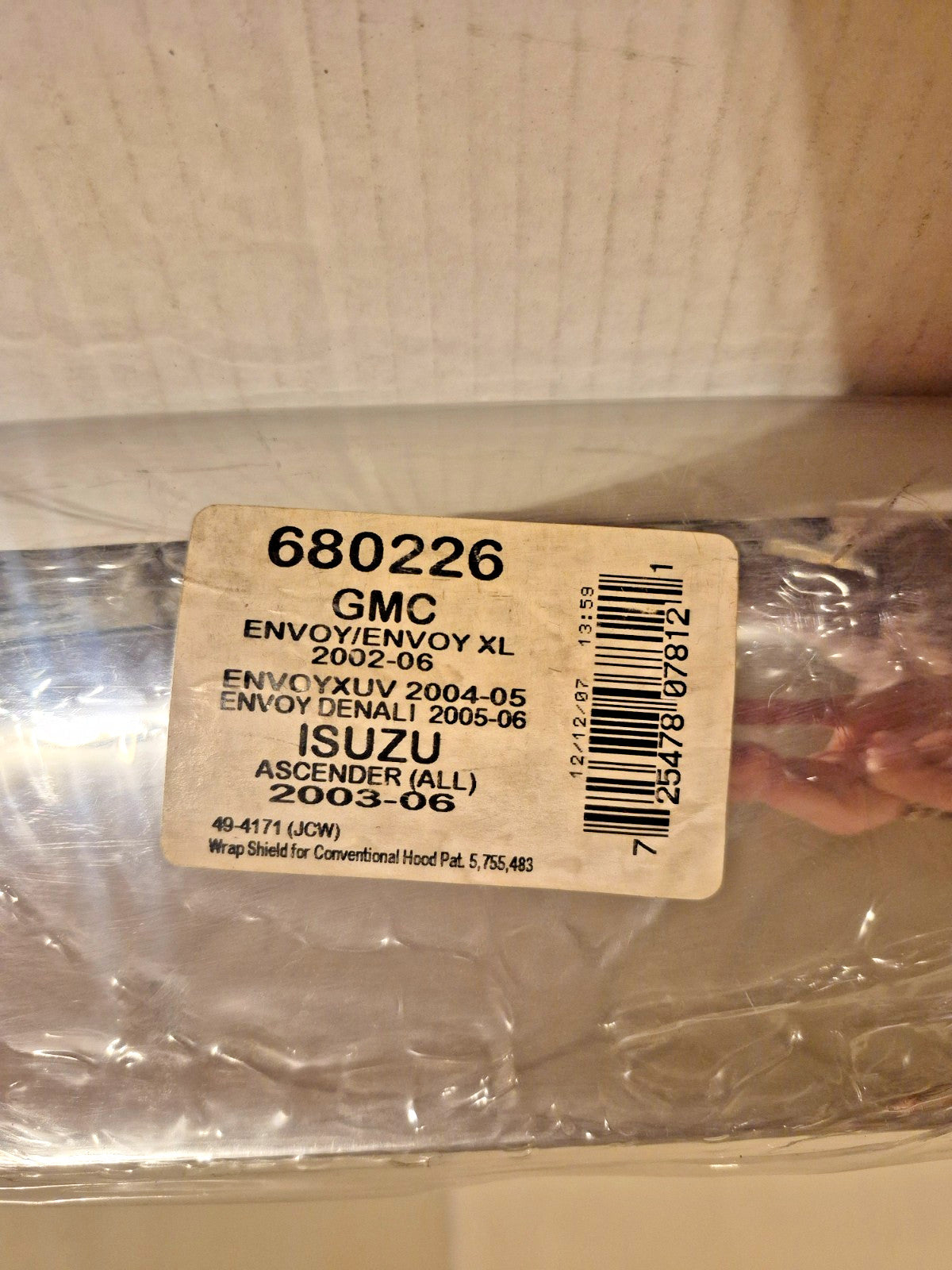 2002-09 GMC Envoy/ 03-08 Isuzu Ascender AVS Hood Shield- 680226 Chrome