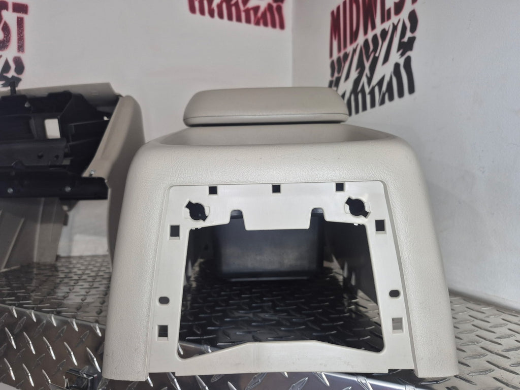 2003-07 GMC Sierra Chevy Silverado Center Floor Console Glovebox
