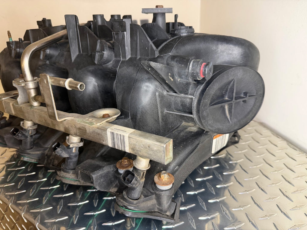 2004-08(Early) Chevy/GMC 5.3L LC9 Flex Fuel Intake Manifold w/TB+Fuel Rail OEM