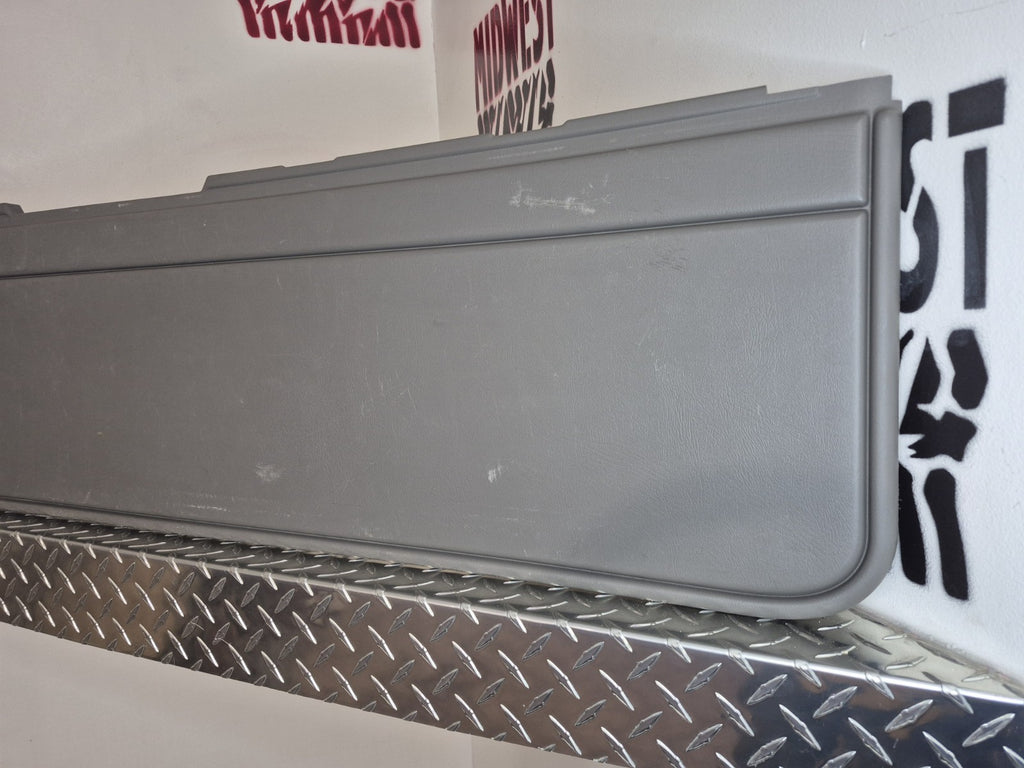 2000-06 Chevy GMC Tailgate Hatch Interior Trim Yukon Escalade OEM Lower