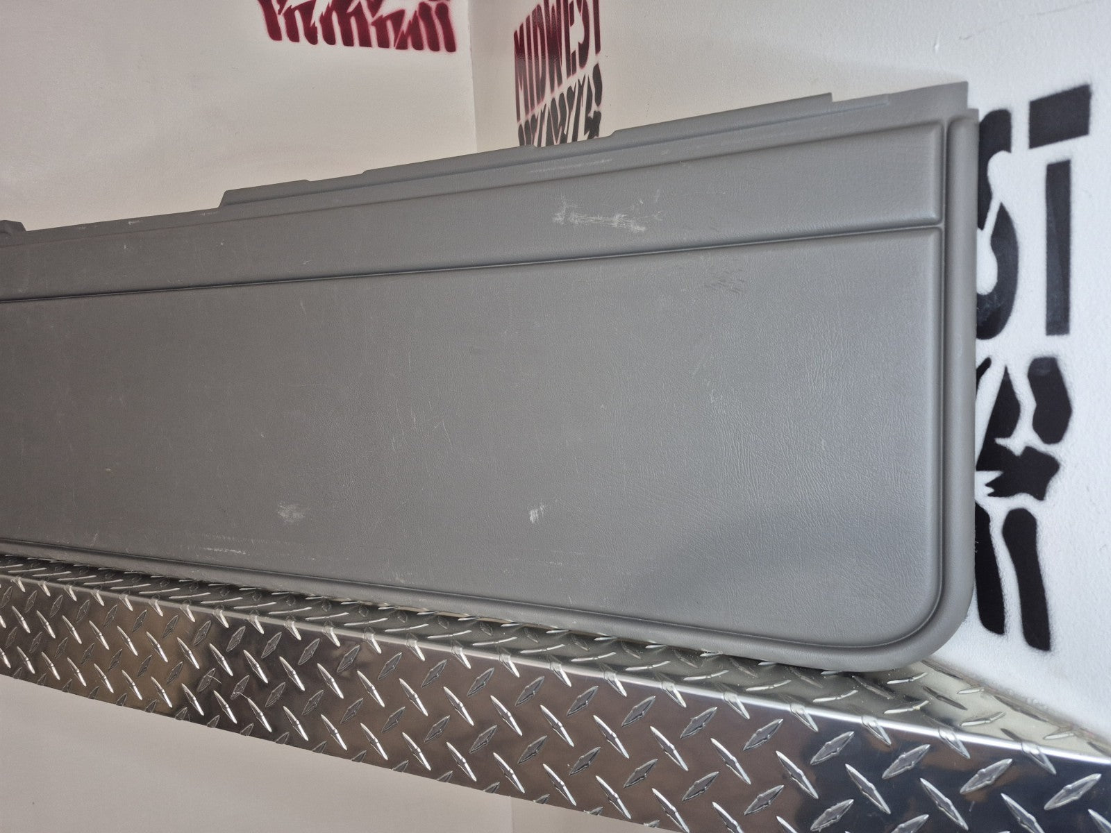 2000-06 Chevy GMC Tailgate Hatch Interior Trim Yukon Escalade OEM Lower