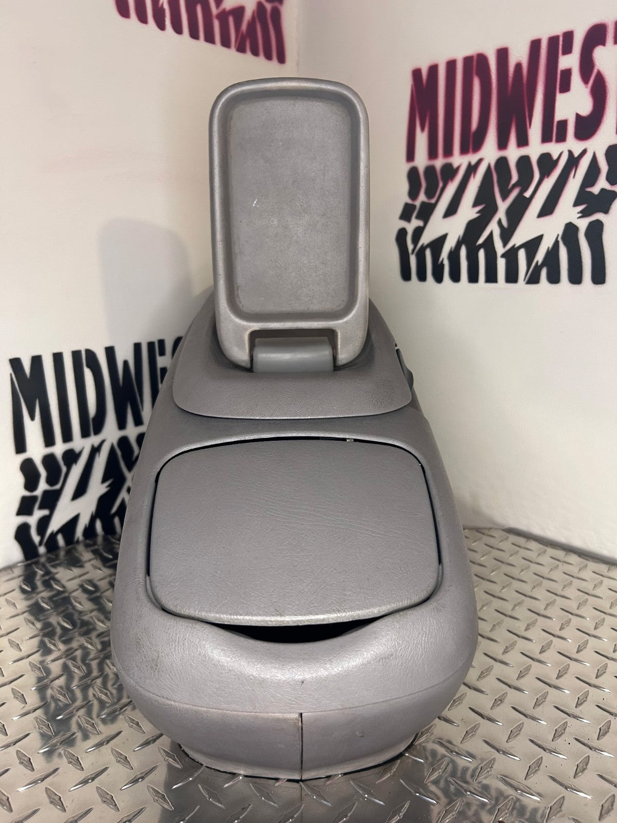 1995-99 Chevy GMC C/K 1500 2500 Floor Center Console OEM Suburban Silverado