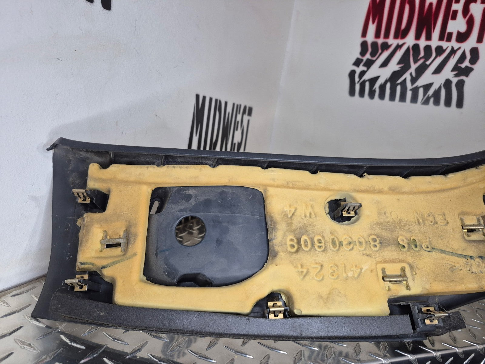 99-02 Chevy Silverado Sierra 4 Door Extended Cab Rear Passenger Pillar Trim