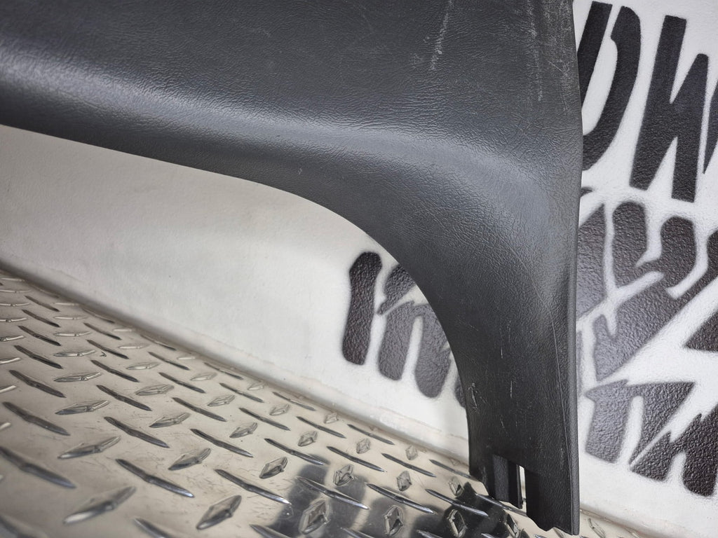 2000-06 Chevy Tahoe GMC Yukon Silverado RH B Pillar Center Trim Panel-Dk Pewter