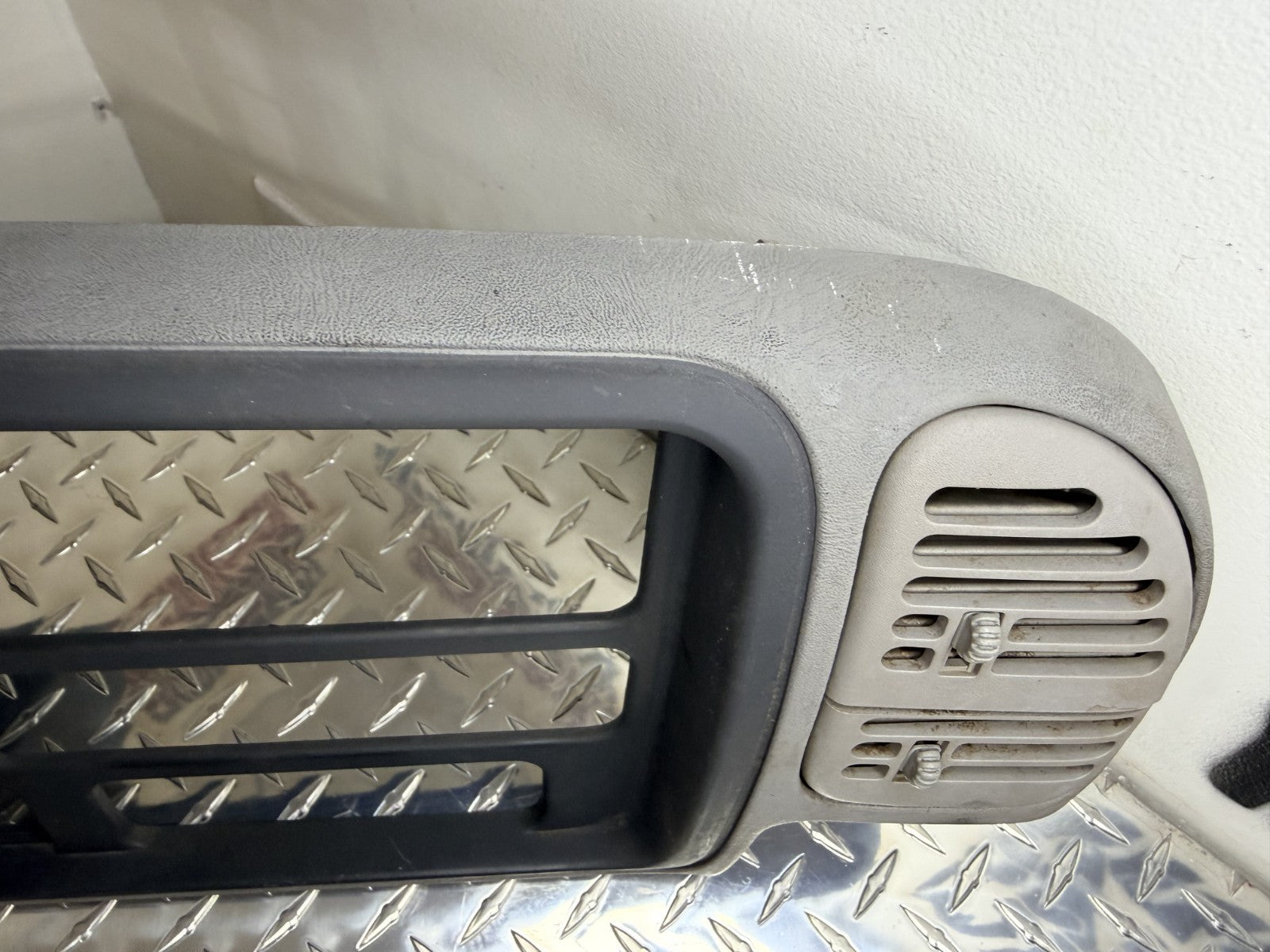 1995-99 Chevy GMC C/K Silverado Sierra Yukon Dash Bezel Cluster Trim OEM