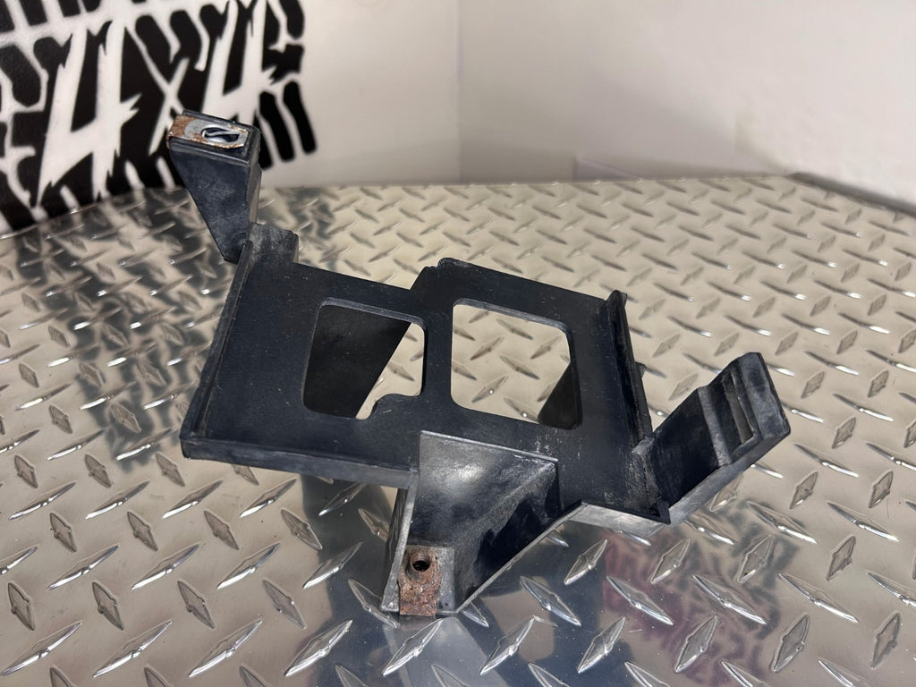 1996-98 Chevy GMC C/K Fuse Box Mounting Bracket Silverado Sierra Tahoe OEM