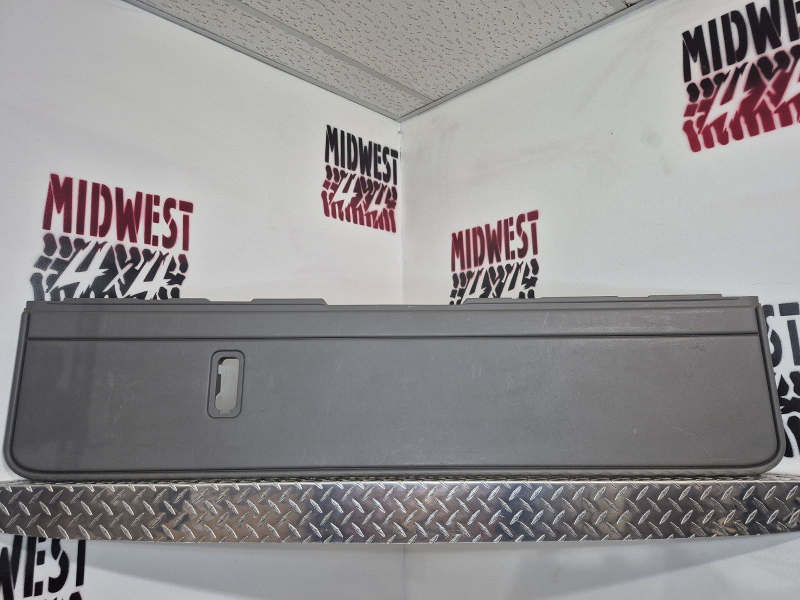 2000-06 Chevy GMC Tailgate Hatch Interior Trim Yukon Escalade OEM Lower