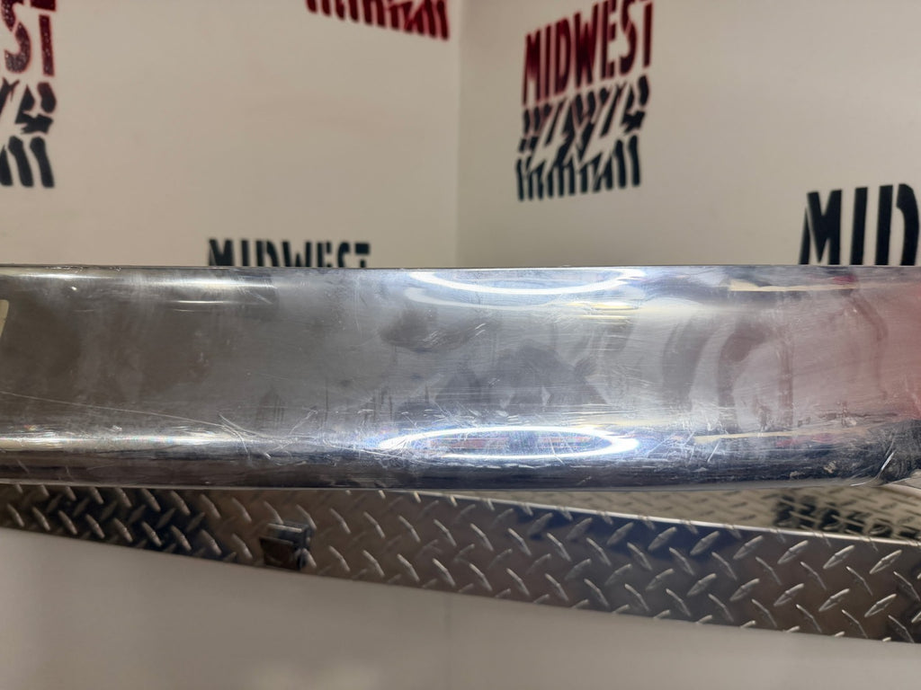 2007-08 Chevy Avalanche Tahoe Suburban AVS Chrome Hood Shield -680303