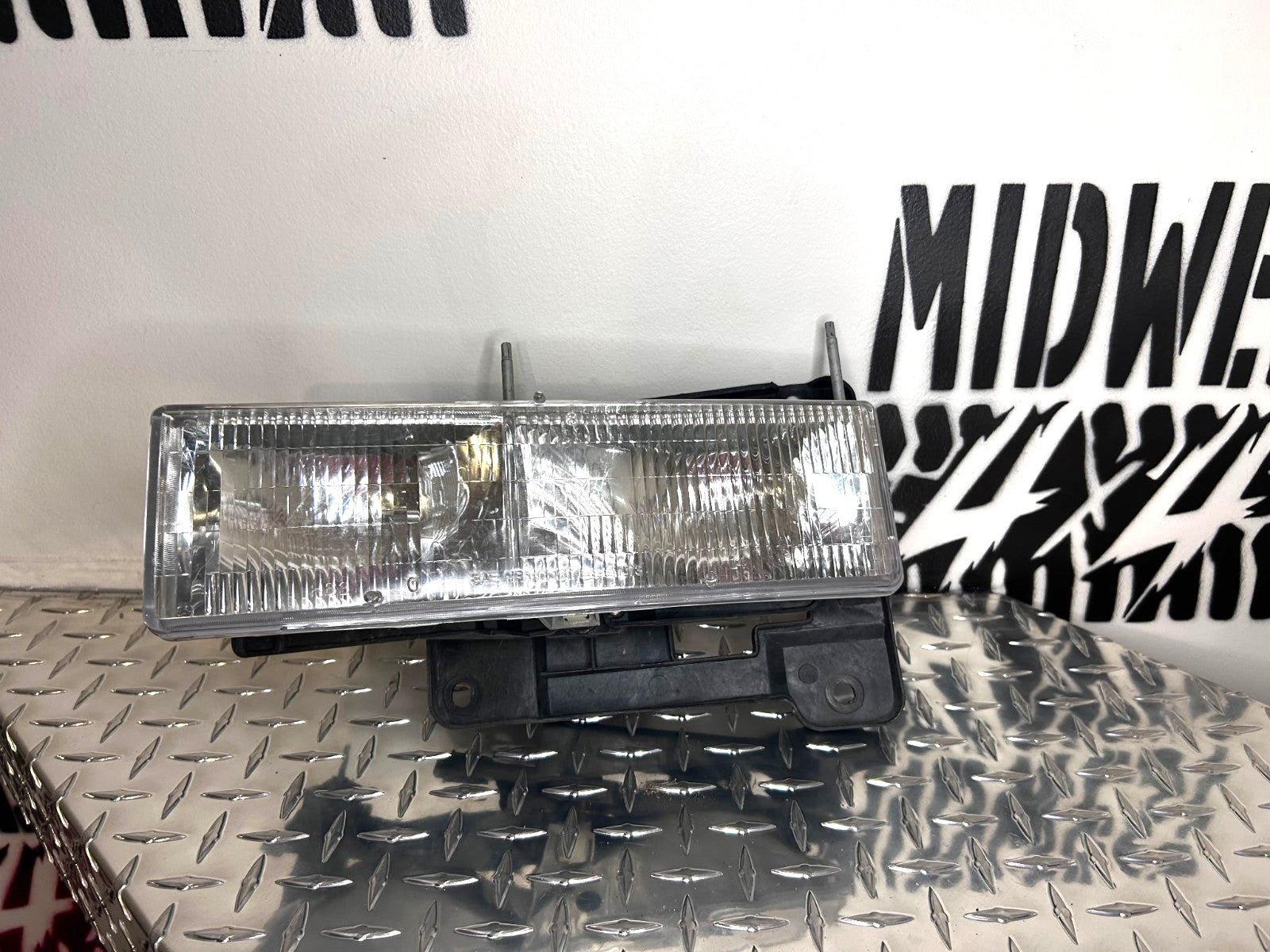 1990-00 Chevy GMC C/K Headlight Assy OEM 1500 2500 3500 Suburban Tahoe Yukon L+R