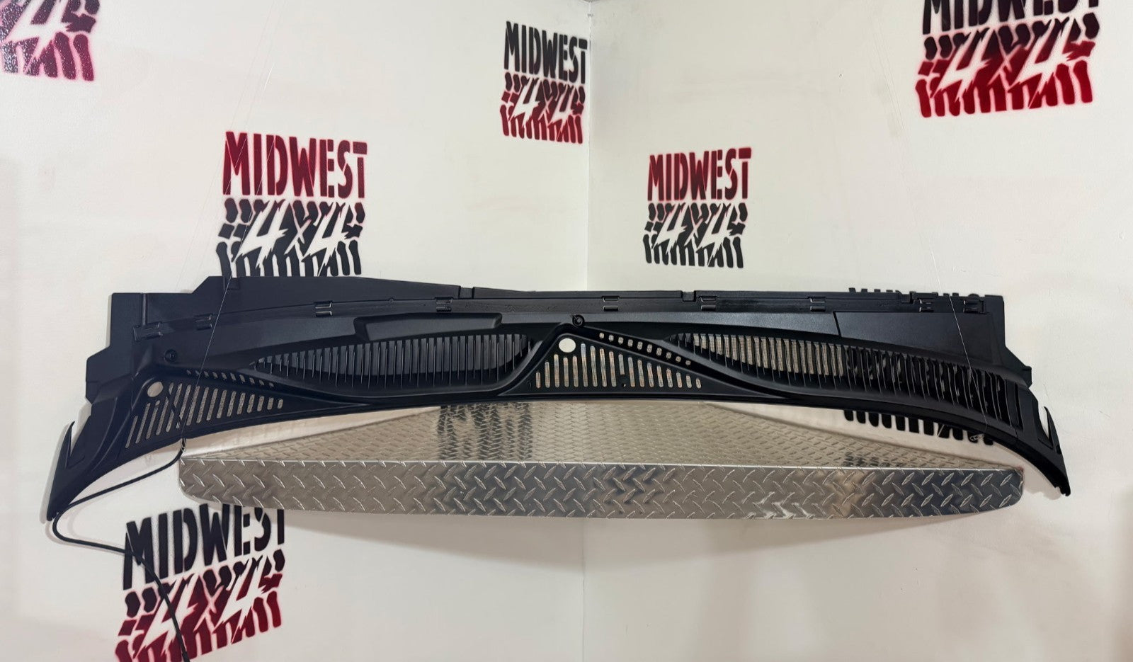 1999-06 Silverado Sierra Escalade Windshield Wiper Cowl Vent Panel OEM Refurbish