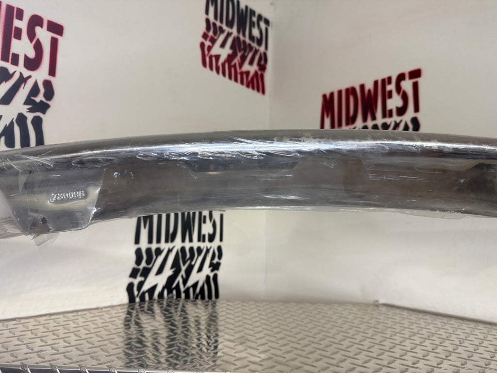 2002-09 GMC Envoy Denali 03-08 Isuzu Ascender AVS Bug Shield- 680226 Chrome