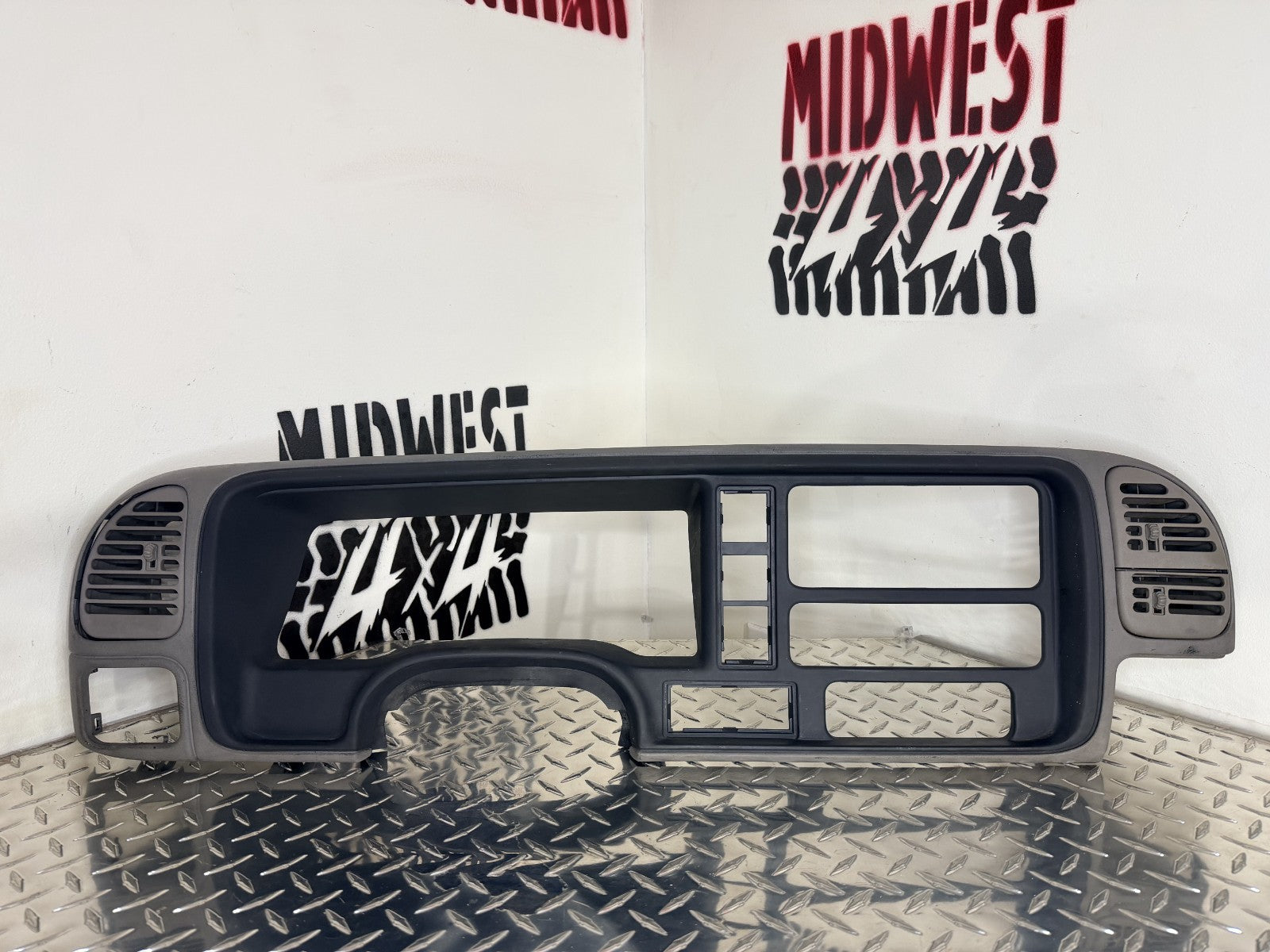 1995-99 Chevy GMC C/K Silverado Sierra Yukon Dash Bezel Cluster Trim OEM
