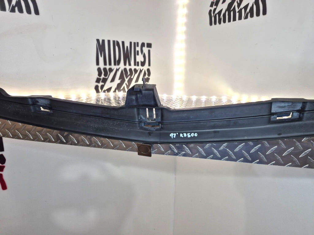 1994-00 Chevy GMC C/K Bumper Filler Trim Silverado Sierra Suburban OEM