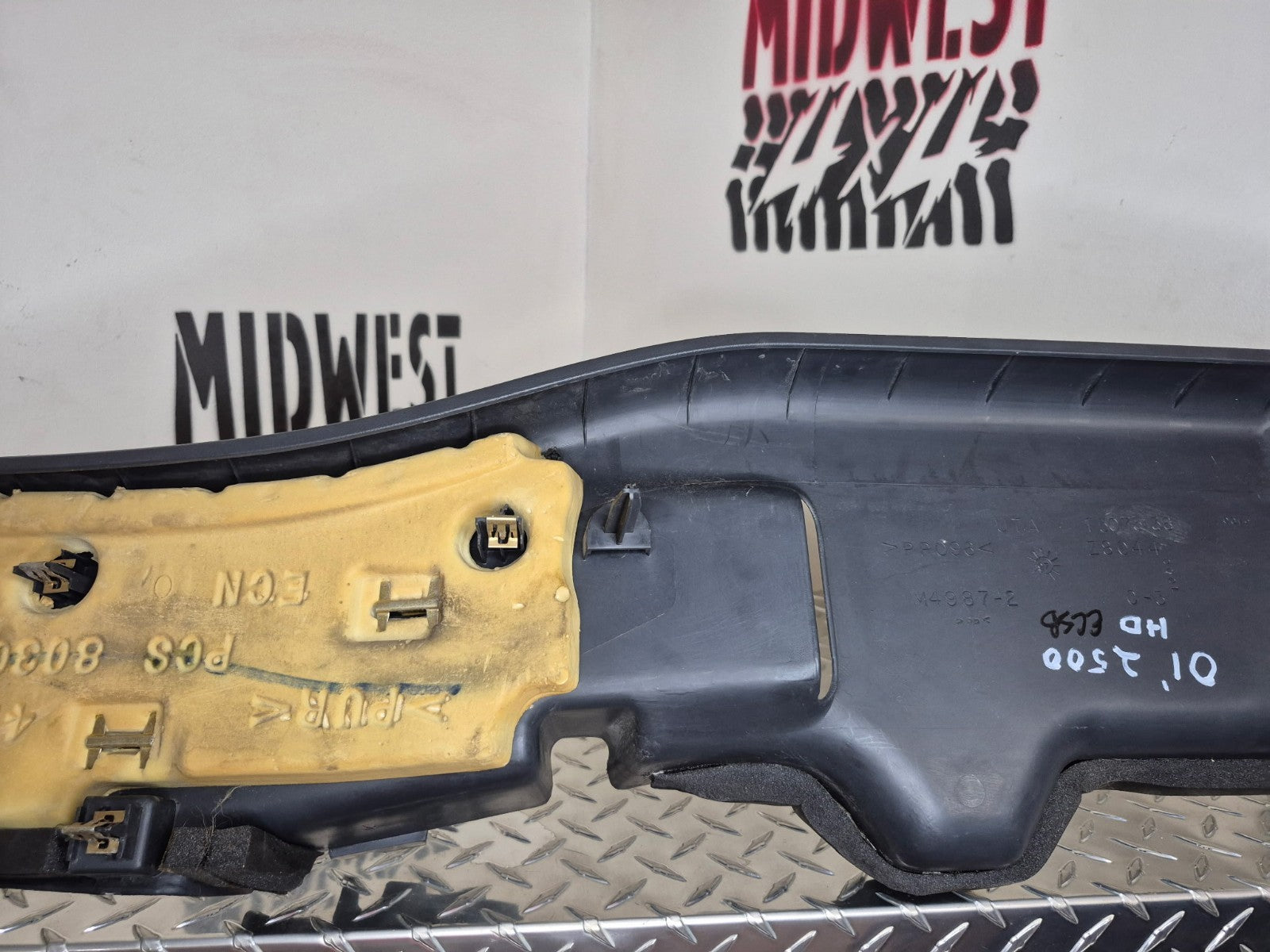 99-02 Chevy Silverado Sierra 4 Door Extended Cab Rear Passenger Pillar Trim