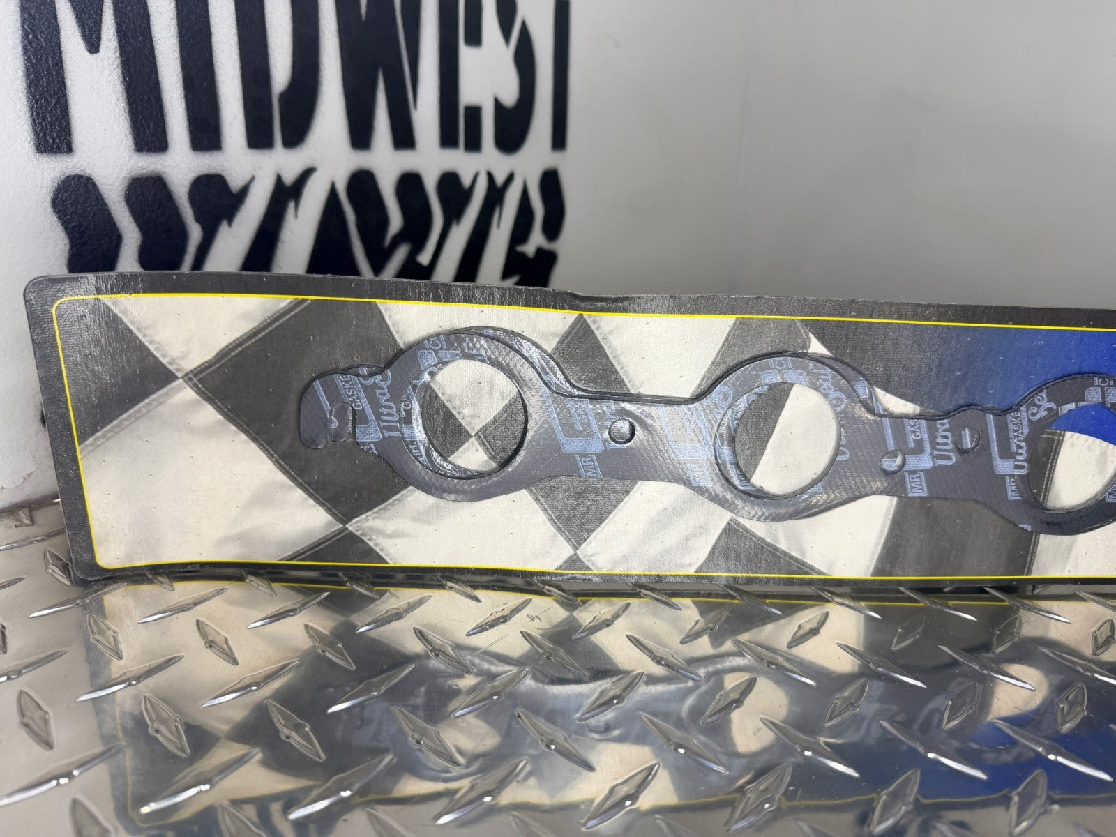 1997-2011 Chevrolet Exhaust Manifold Gasket set Mr Gasket 5964- 2 Sets/Packs