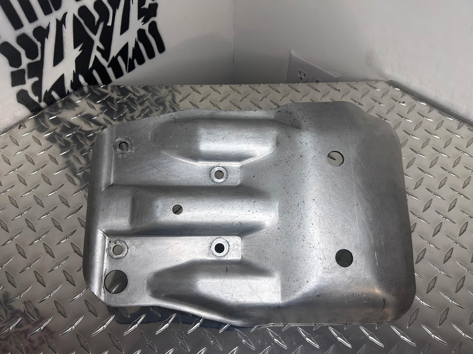 1988-98 Chevy GMC Silverado Sierra Suburban 4WD Transfer Case Skid Plate OEM