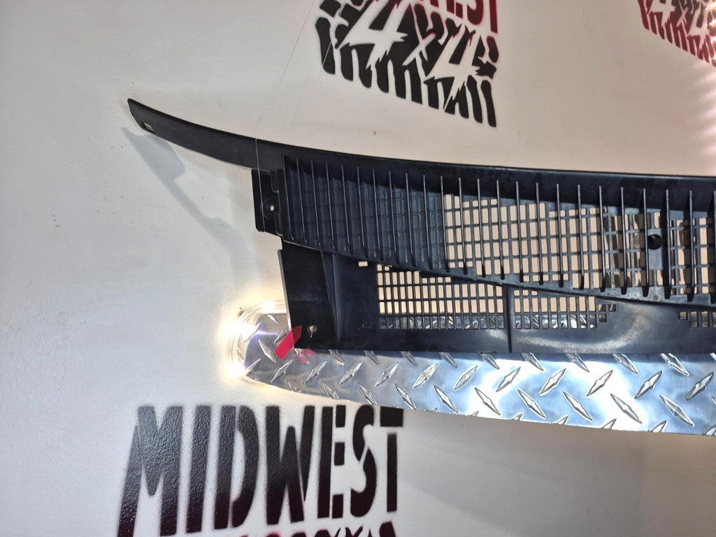 1988-98 Chevy GMC CK Wiper Cowl Vent Trim OEM Silverado Sierra Suburban