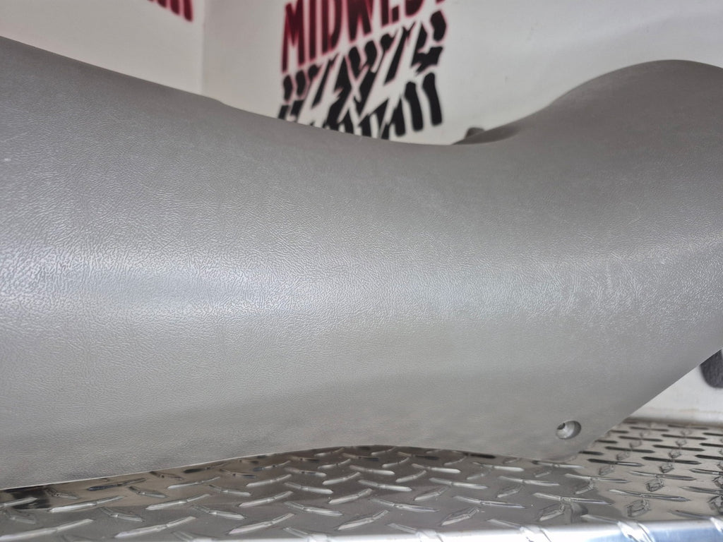 1995-99 Chevy GMC C/K Suburban OEM C Pillar Trim Panel Right Passenger-Gray