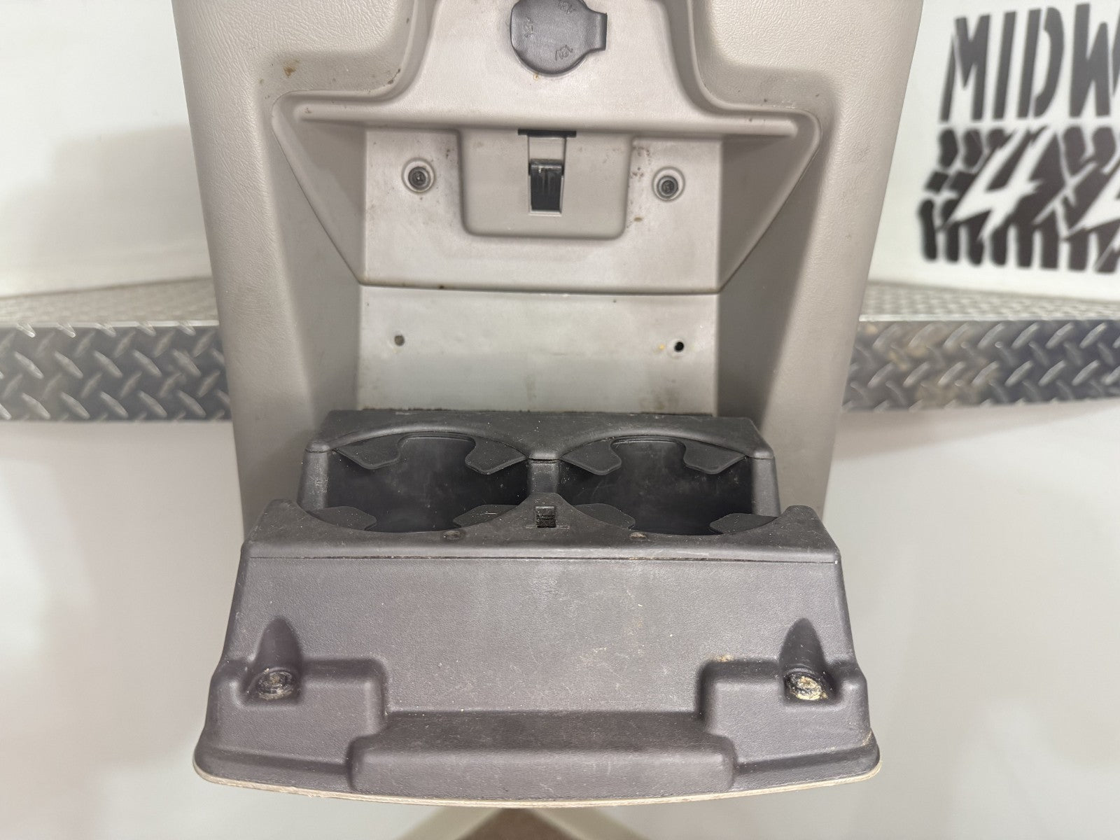 2003-06 GMC Sierra/Yukon Floor Center Console w/Bose Entertainment+Rear Climate