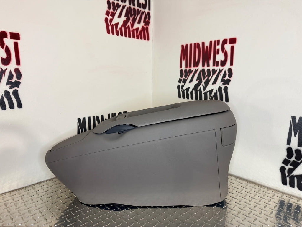 1995-99 Chevy GMC C/K 1500/2500 Suburban Center Console Refurbished OEM- Md Gray