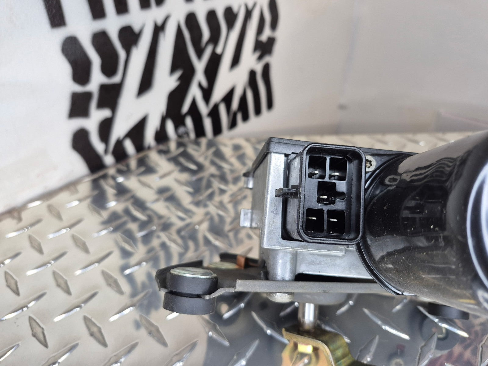 GM 12368704 Wiper Motor 94-05 Astro/Safari*