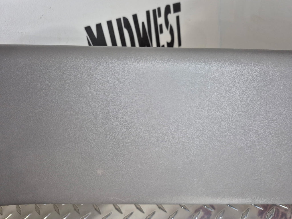 1999-06 Chevy Tahoe GMC Yukon Avalanche RH B Pillar Trim Panel Md Dk Pewter