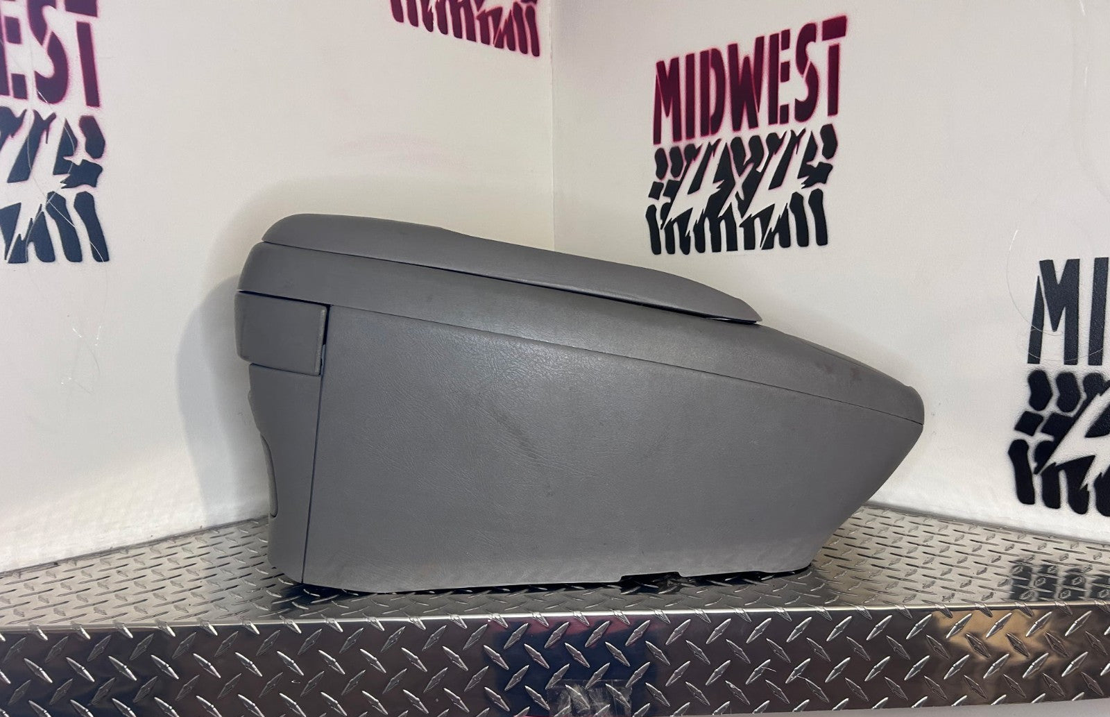 1995-99 Chevy GMC C/K 1500 2500 Floor Center Console OEM Suburban Silverado Gray