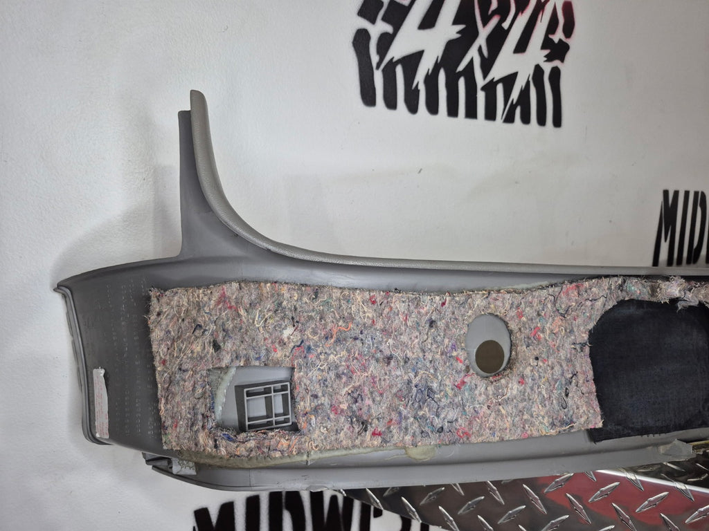 1996-00 OBS Chevy C/K Truck Crew Cab C Pillar Trim Molding Right Side Md Gray