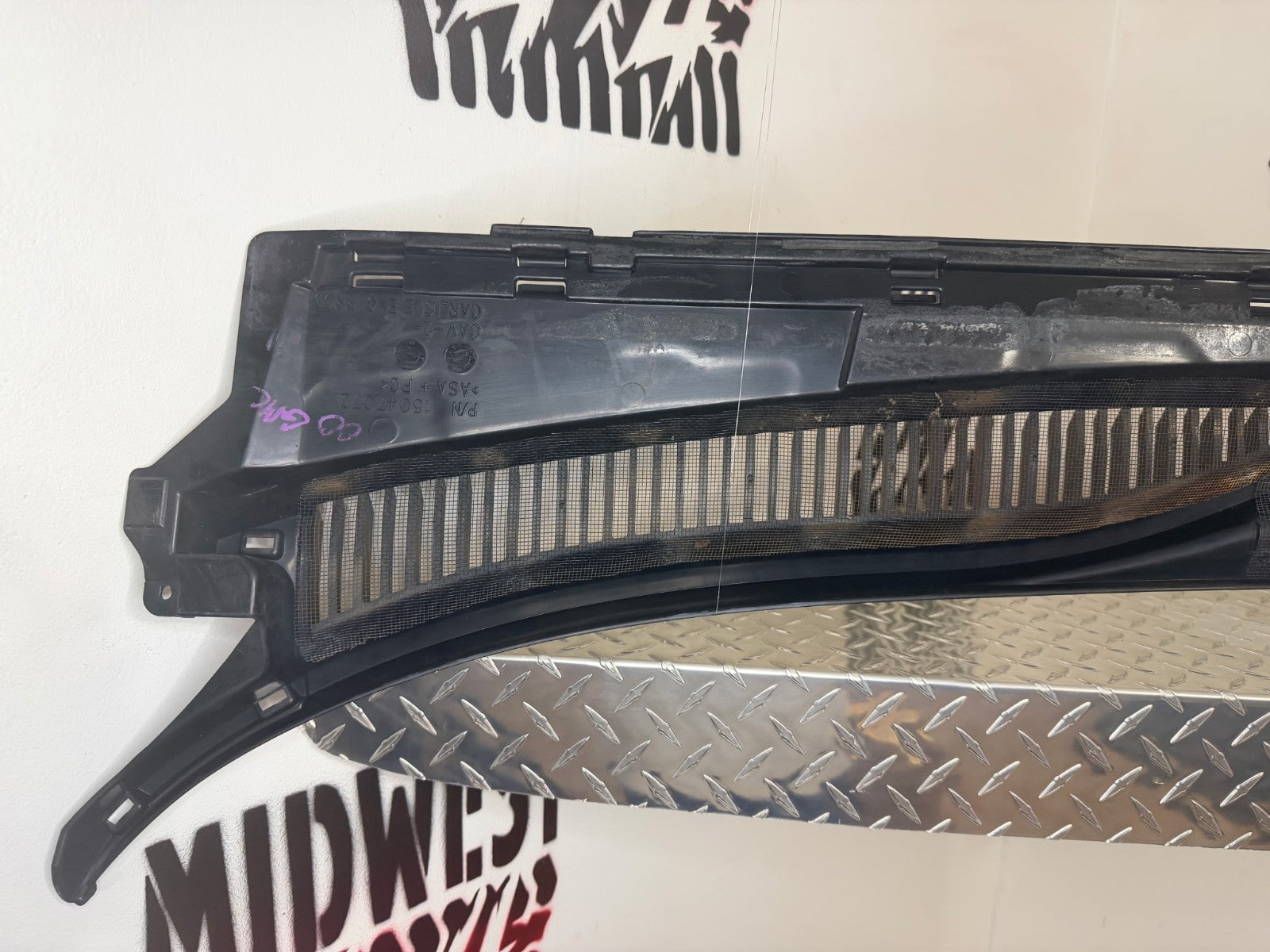 1999-06 Escalade Yukon Wiper Cowl Vent Cover Panel OEM Refurbished