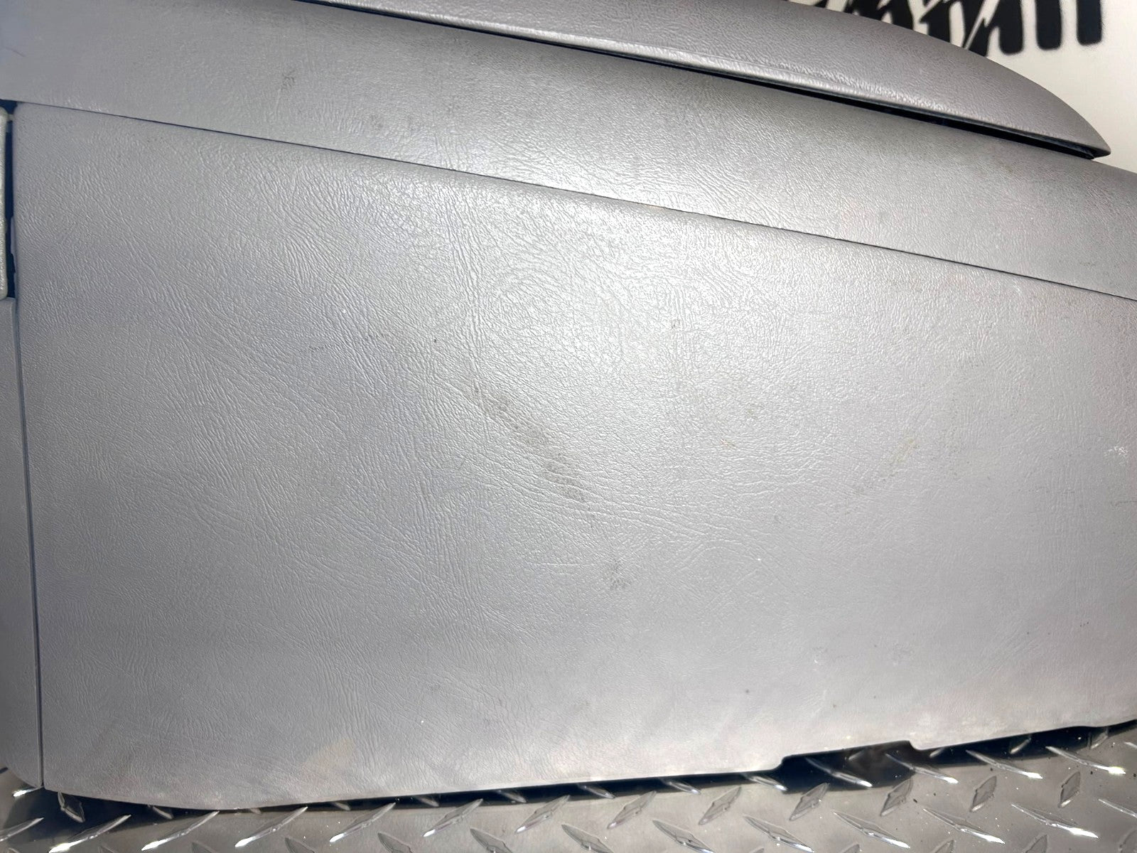 1995-99 Chevy GMC C/K 1500 2500 Floor Center Console OEM Suburban Silverado