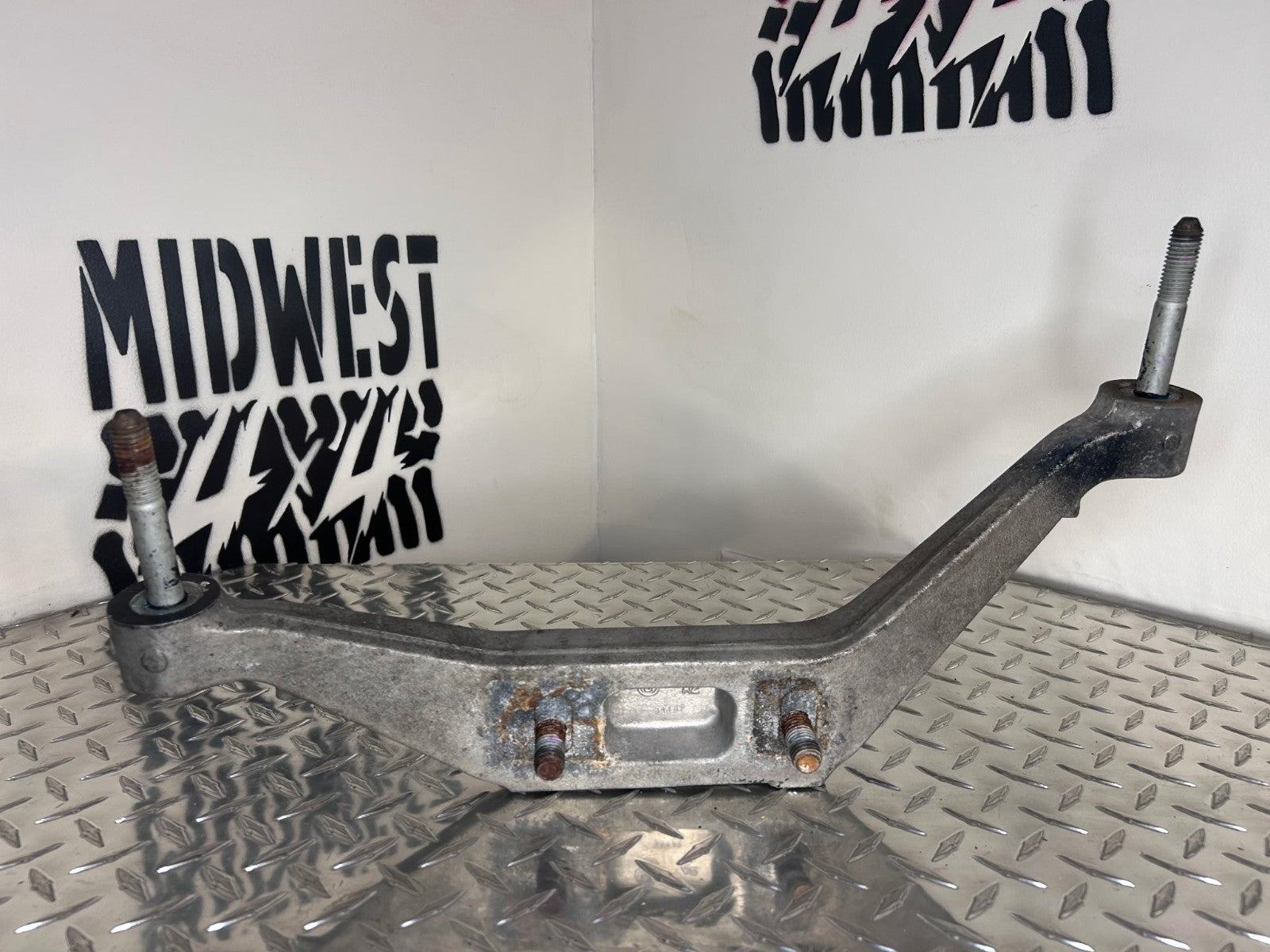 1999-2010 Chevy/GMC Silverado Sierra Front Differential Mount Bracket OEM