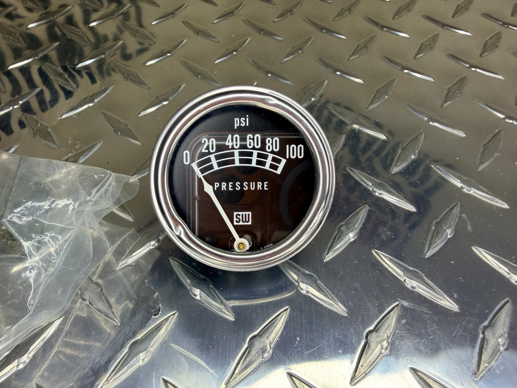 Stewart Warner Mechanical Oil Pressure Gauge 2 1/16" 0 to 100 PSI 82209/701-2196