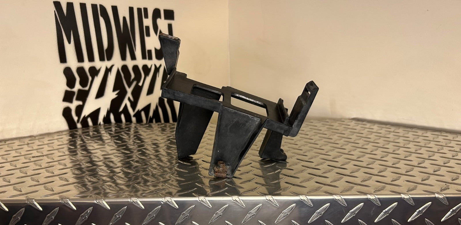 1996-98 Chevy GMC C/K Fuse Box Mounting Bracket Silverado Sierra Tahoe OEM