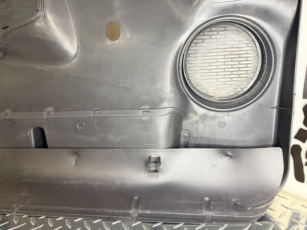 1999-06 Silverado/Sierra Passenger RH Front Door Panel Man. Window OEM Graphite