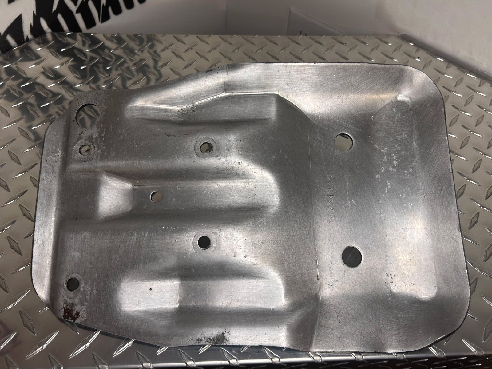 1988-98 Chevy GMC Silverado Sierra Suburban 4WD Transfer Case Skid Plate OEM