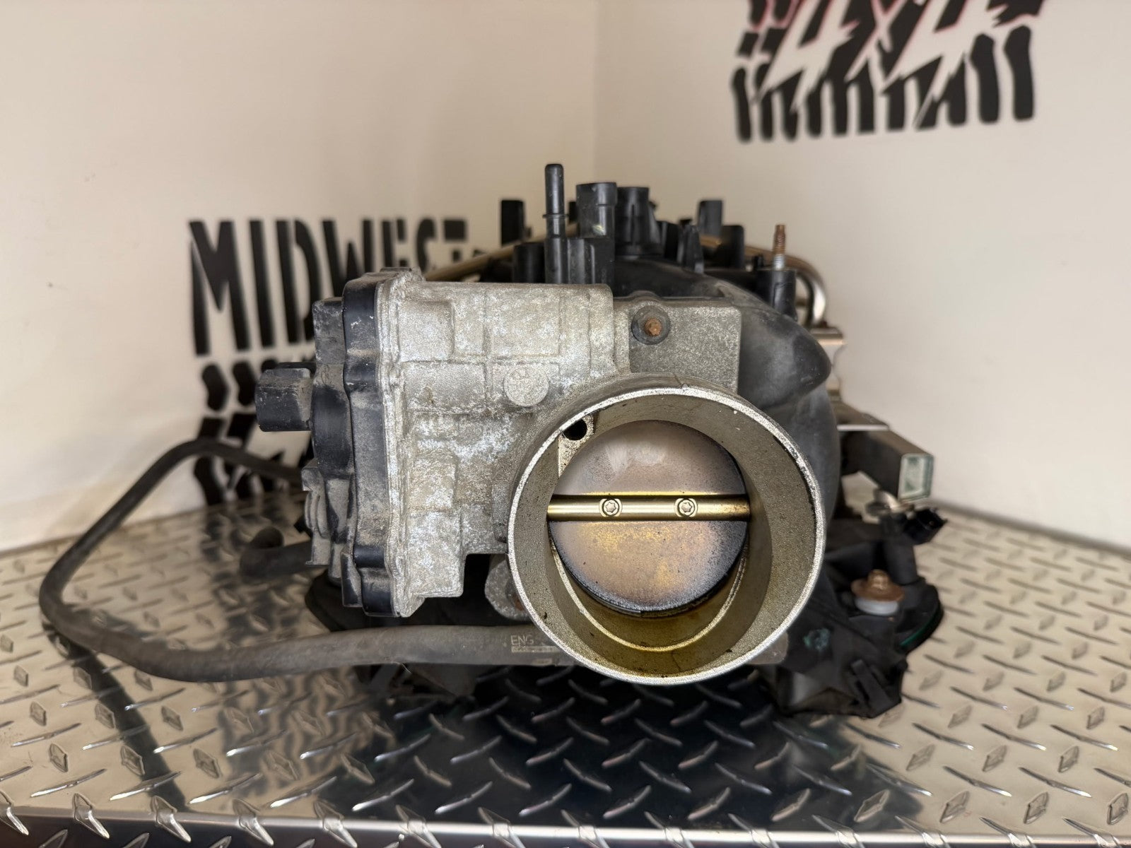 2004-08(Early) Chevy/GMC 5.3L LC9 Flex Fuel Intake Manifold w/TB+Fuel Rail OEM