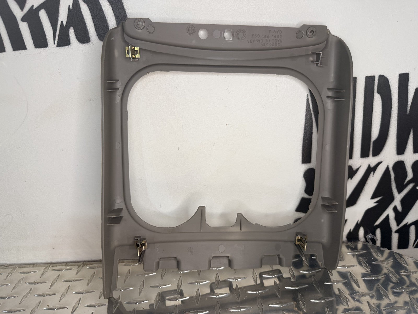 2003-06 GMC Sierra/Yukon Floor Center Console w/Bose Entertainment+Rear Climate