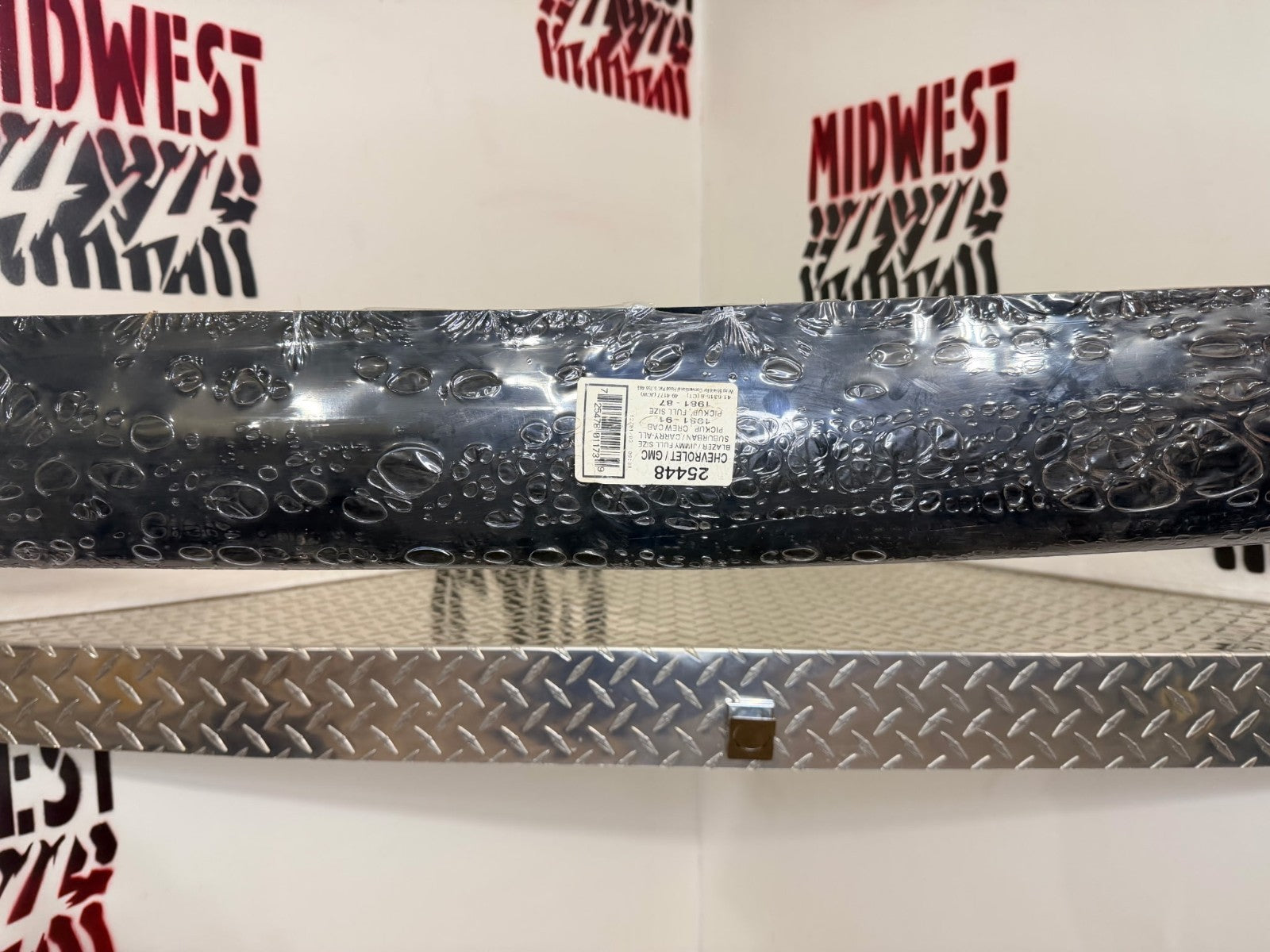 1981-91 Chevy/GMC Blazer Crew Cab Full Size Pickup AVS Hood Shield-25448 Smoke