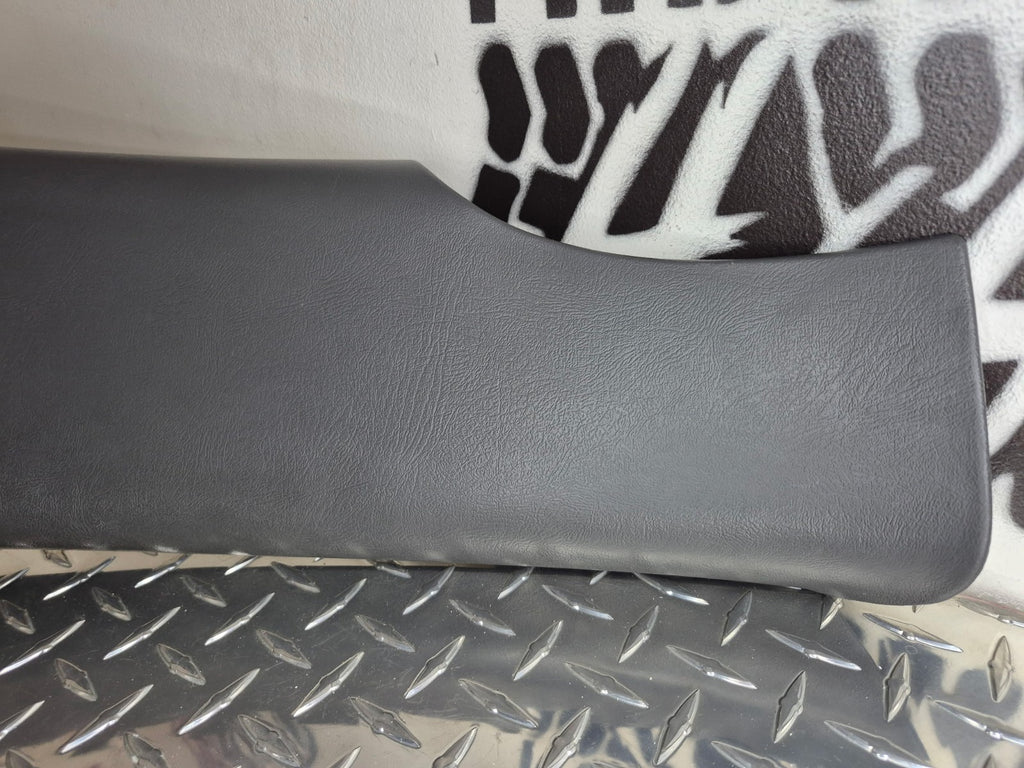 2000-06 Chevy Tahoe GMC Yukon Silverado LH B Pillar Center Trim Panel-Dk Pewter