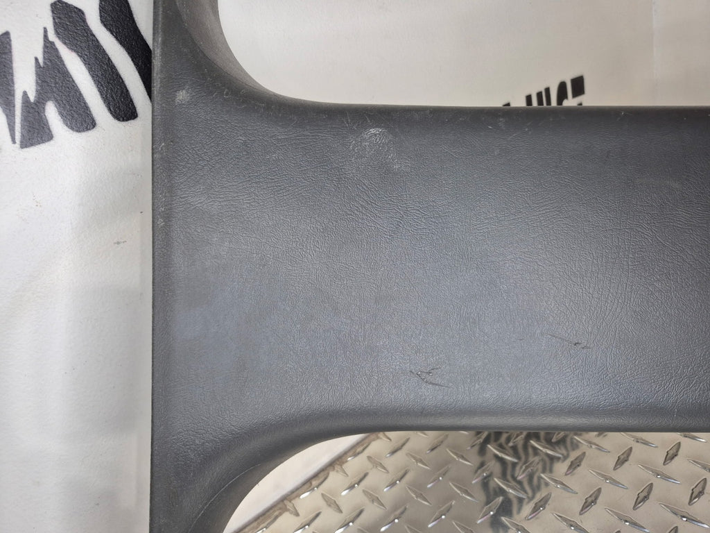 2000-06 Chevy Tahoe GMC Yukon Silverado LH B Pillar Center Trim Panel-Dk Pewter