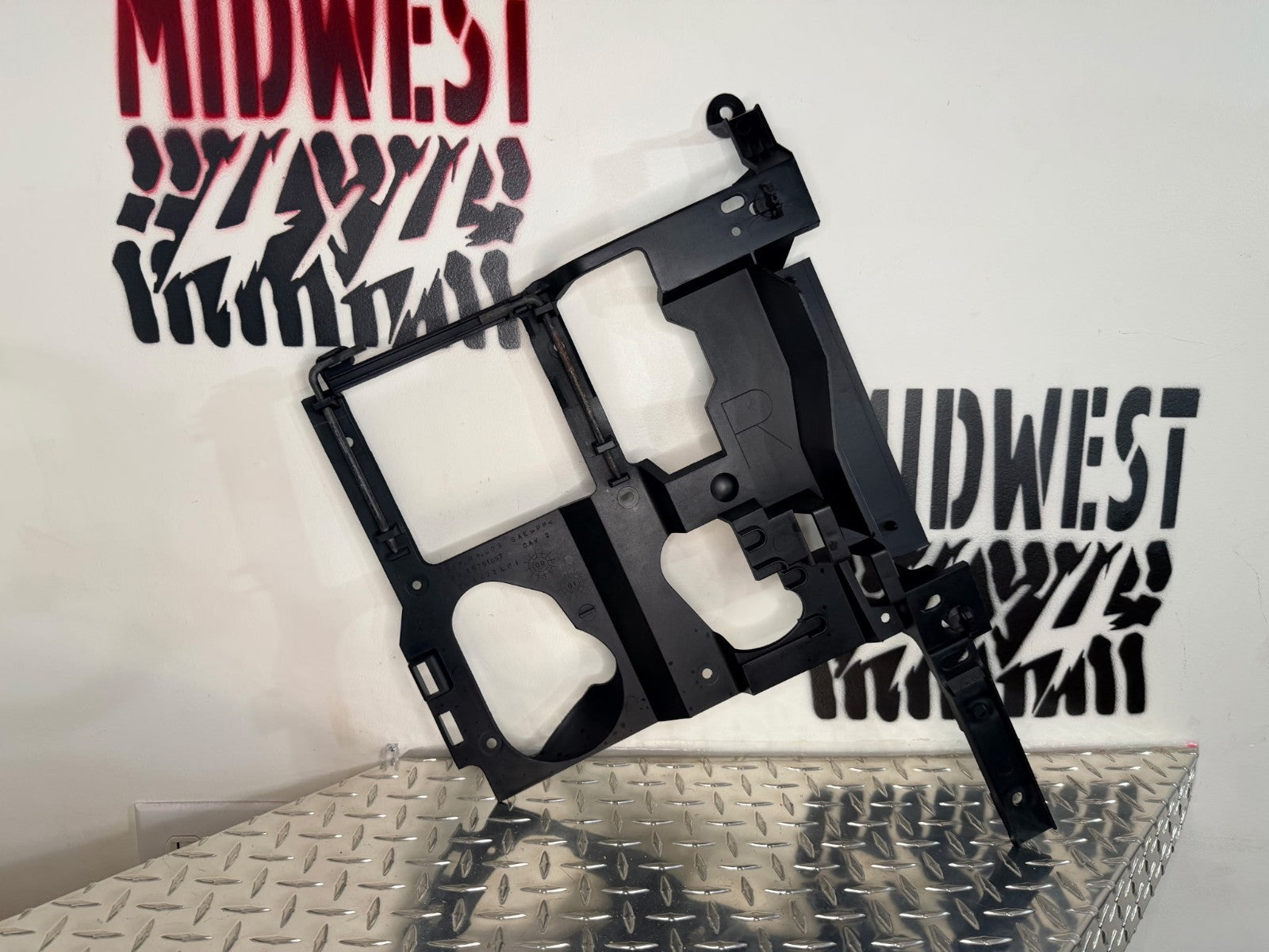 Refurbished 1999-02 Silverado Sierra to 06 Headlight Support Brackets OEM w/Pins