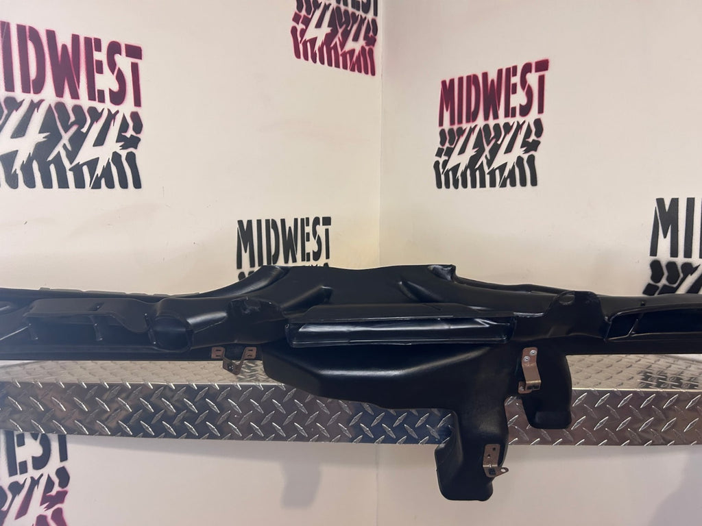 1999-02 Chevy/GMC Heater Defrost Air Vent Duct Assy OEM Silverado Sierra Yukon