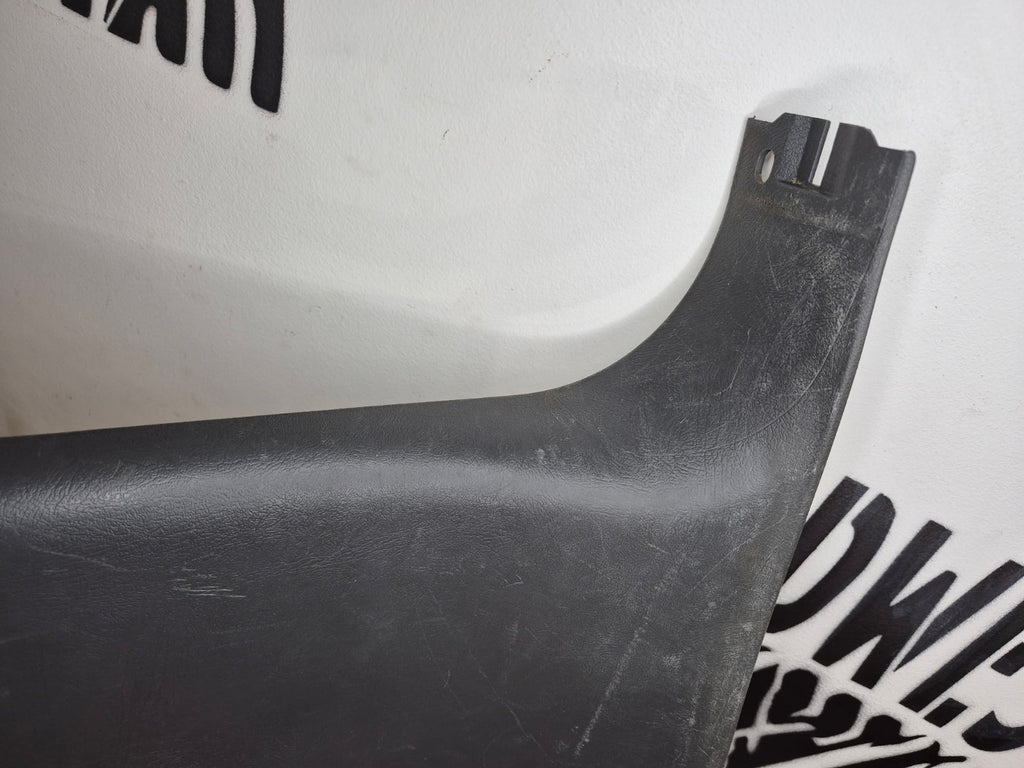 2000-06 Chevy Tahoe GMC Yukon Silverado RH B Pillar Center Trim Panel-Dk Pewter